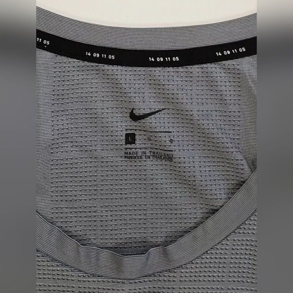 Nike Tech Pack Mens Size L Running Jogging Tank Top Grey Platinum AR0198-043 - Picture 5 of 12